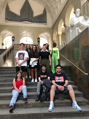 Unsere Schüler*innen im Hauptegebäude der LMU